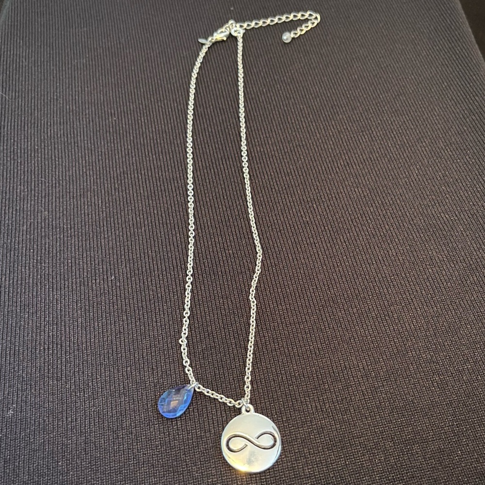 Infinity Necklace - Picture 4 of 4
